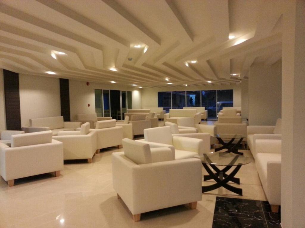 R-Con Rest Sea Hotel Pattaya Exterior foto