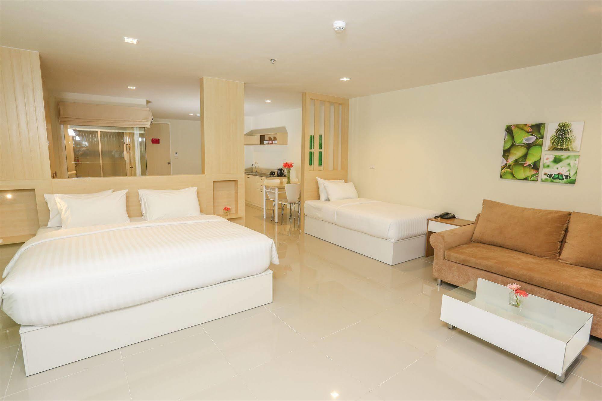 R-Con Rest Sea Hotel Pattaya Exterior foto